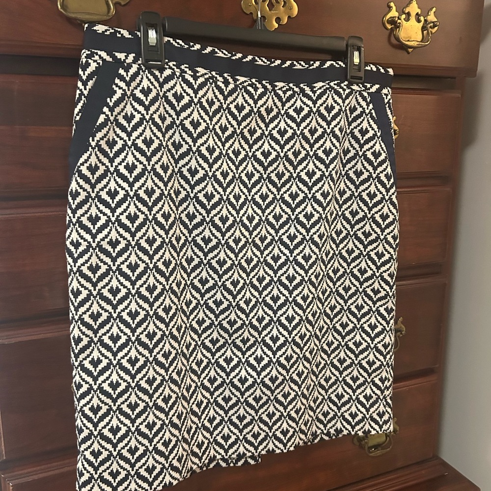 The Limited Navy and White Geometric Pencil Skirt